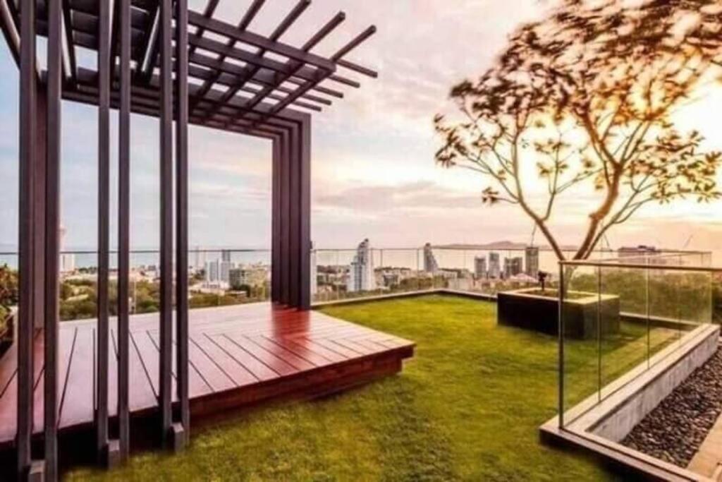 Unixx Condo Pattaya Near Walking Street Exterior foto
