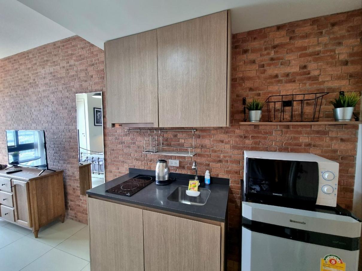 Unixx Condo Pattaya Near Walking Street Exterior foto